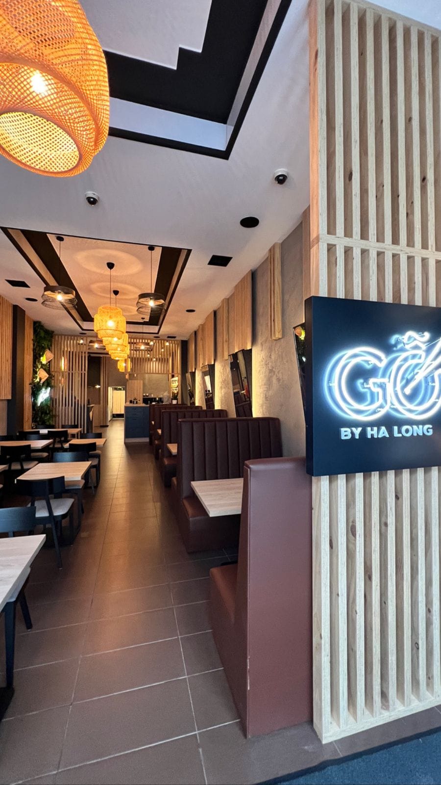 Gỗ by Ha Long