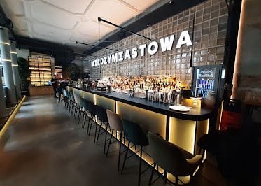 Międzymiastowa Rynek Główny