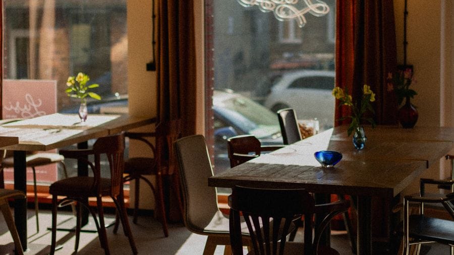 Zdjęcie restauracji LUSI Cafe Bar & Restaurant