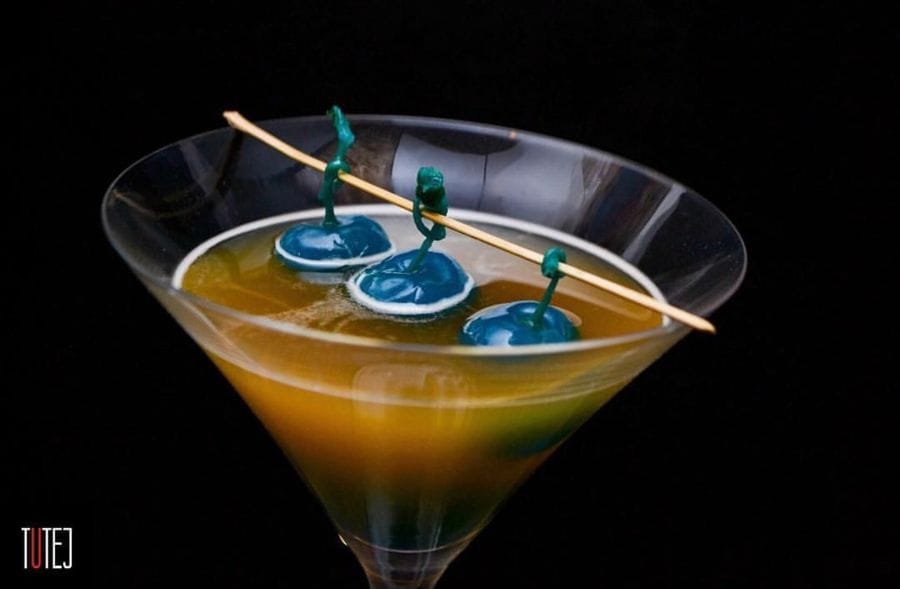 TuTej by Liszczyński